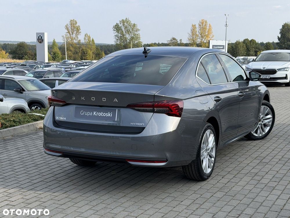 Skoda Octavia 1.5 TSI mHEV Selection DSG - 6