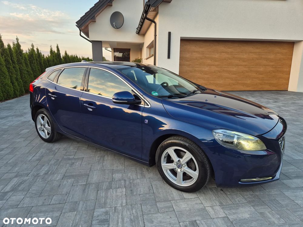 Volvo V40 - 18