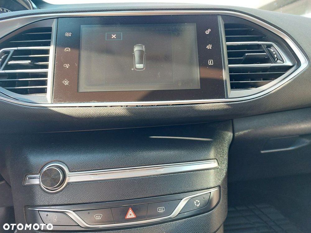 Peugeot 308 - 24