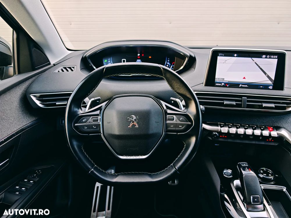 Peugeot 3008 PureTech 130 Stop & Start GPF EAT8 Crossway - 28
