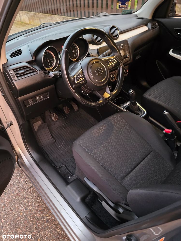 Suzuki Swift 1.2 Dualjet SHVS Premium - 11