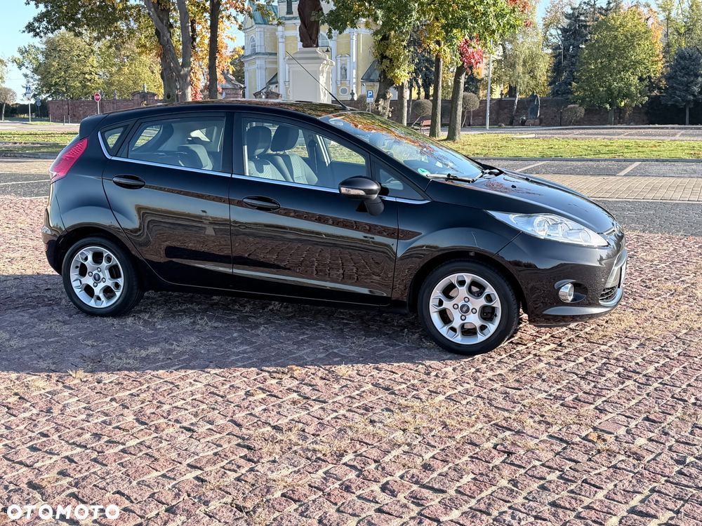Ford Fiesta 1.25 Titanium - 23