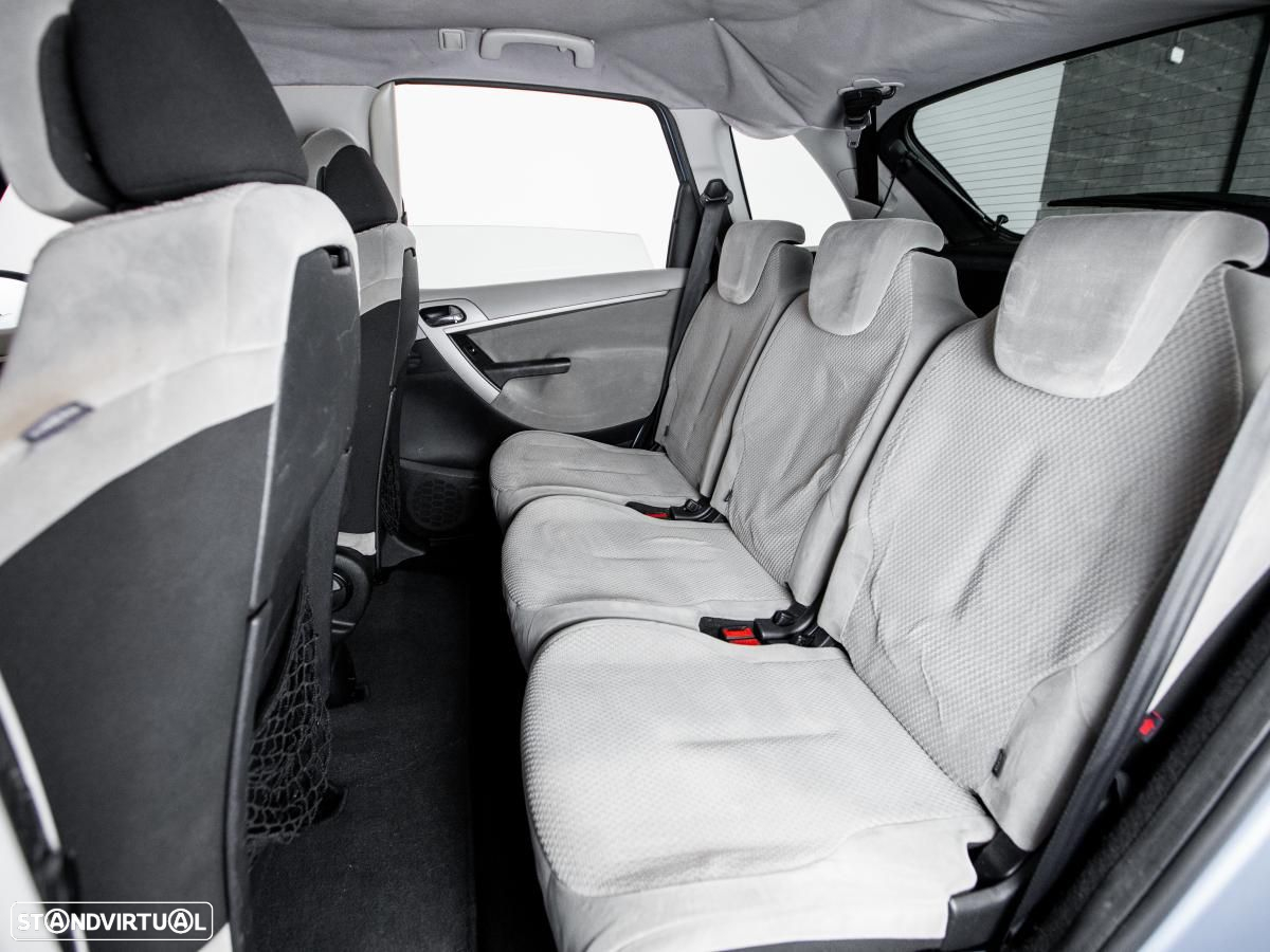 Citroën C4 Picasso - 8