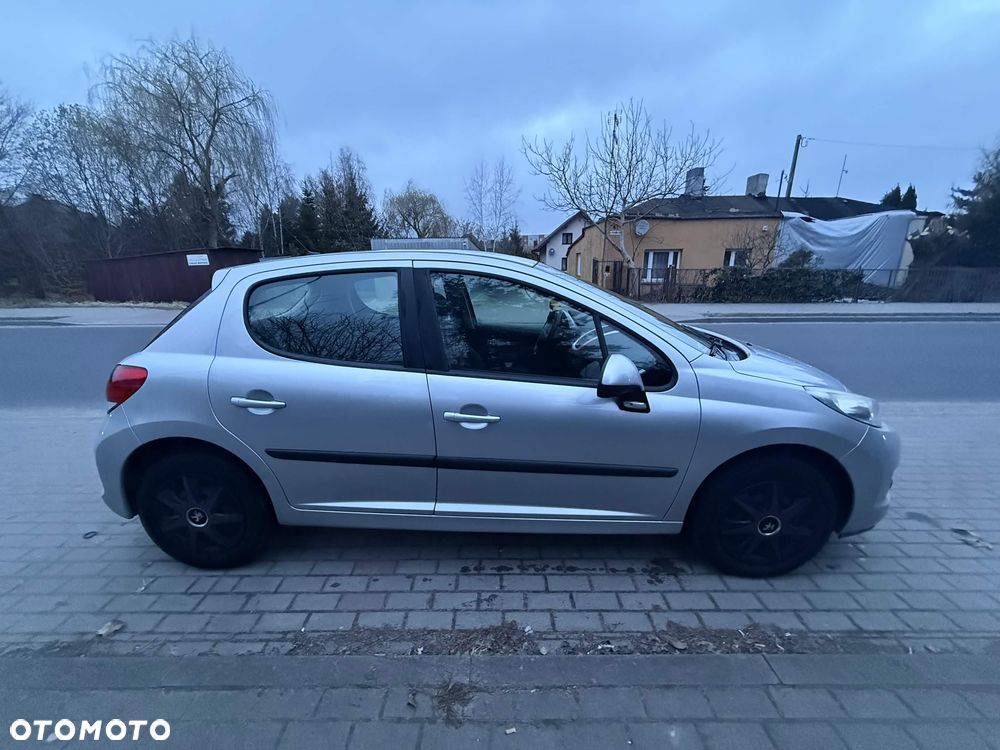 Peugeot 207 1.4 Trendy - 3