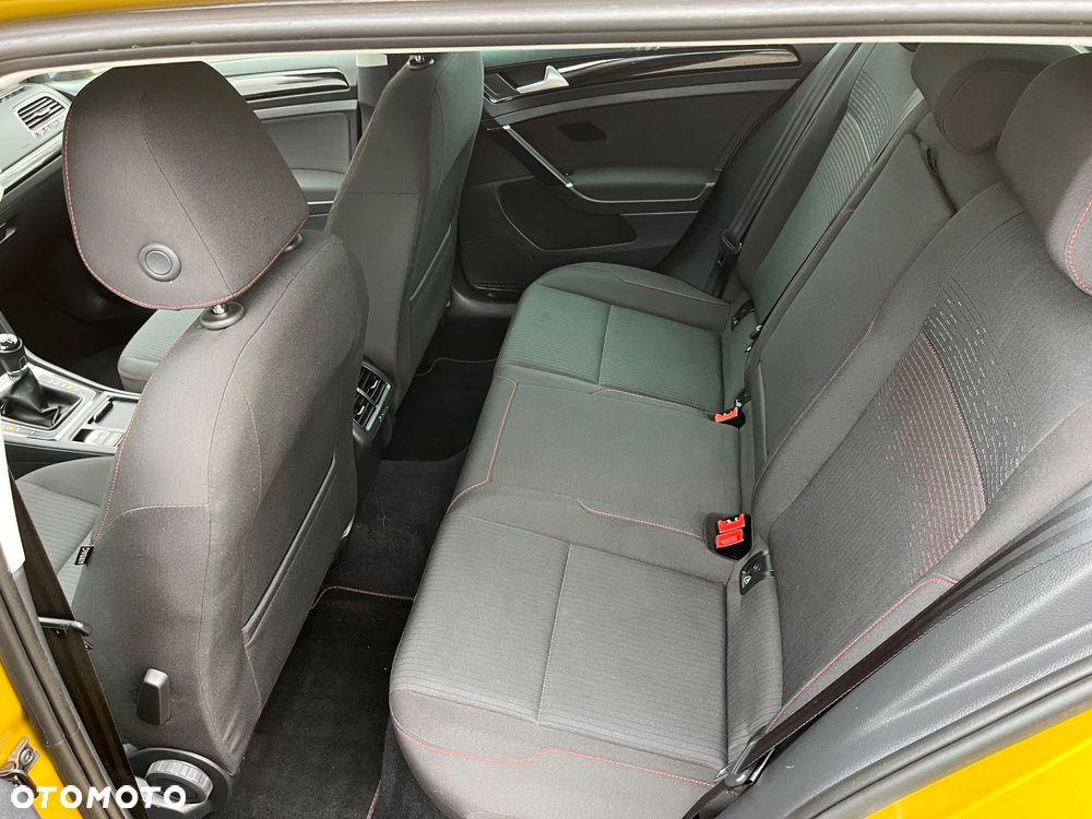 Volkswagen Golf Variant 2.0 TDI Sound - 9