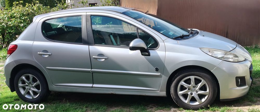Peugeot 207 - 3