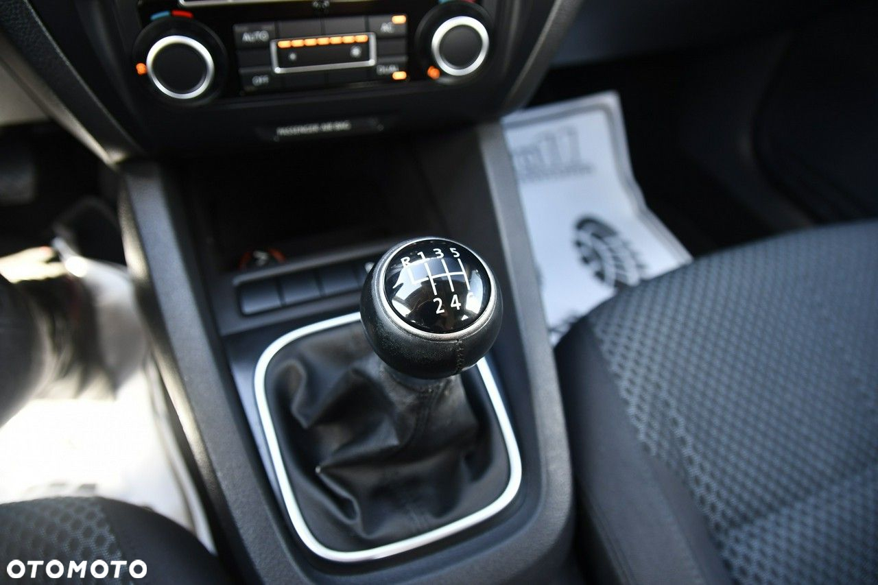 Volkswagen Jetta - 28
