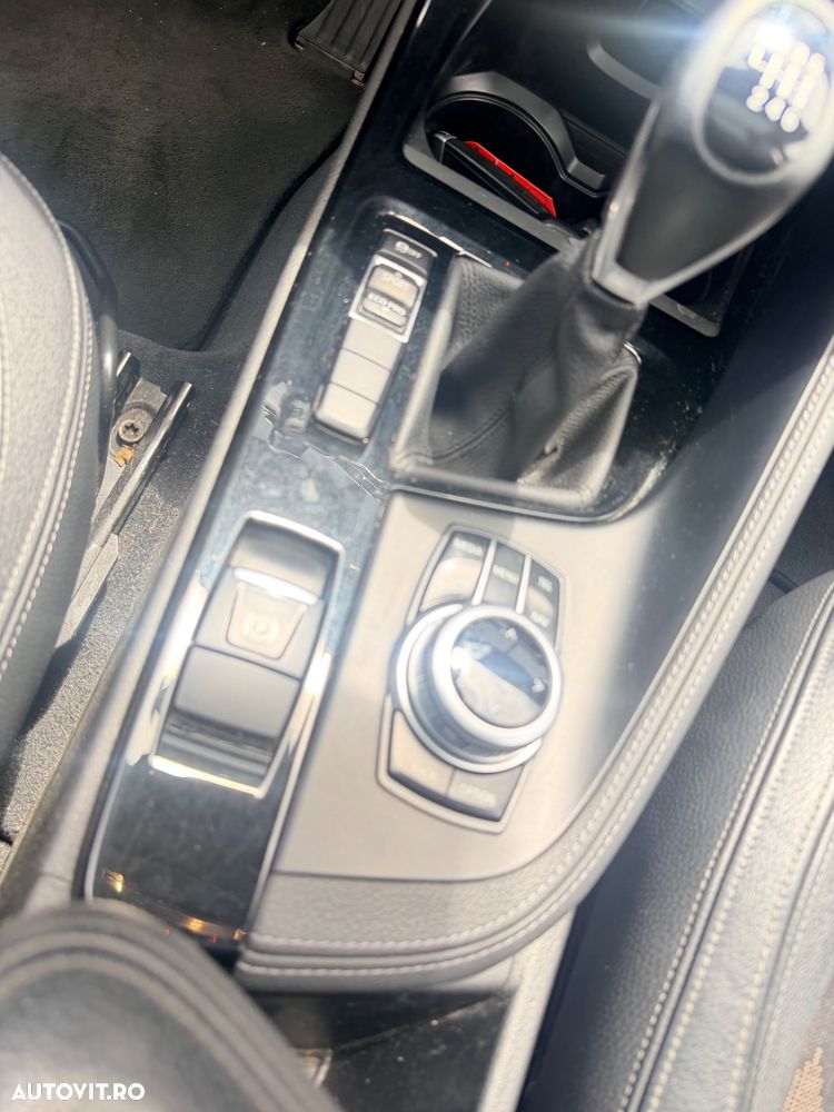 BMW X1 sDrive16d xLine - 24