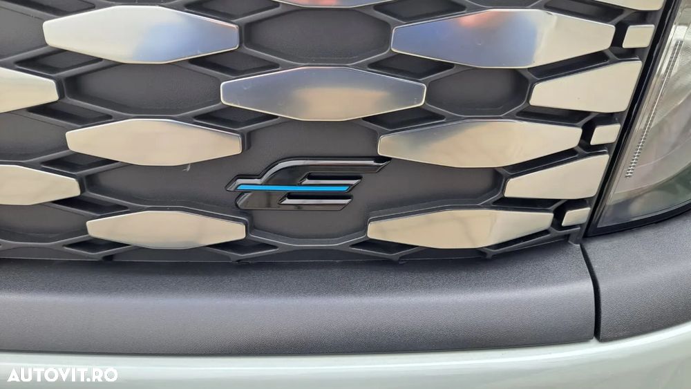 Ford NEW E-TRANSIT COURIER - 13