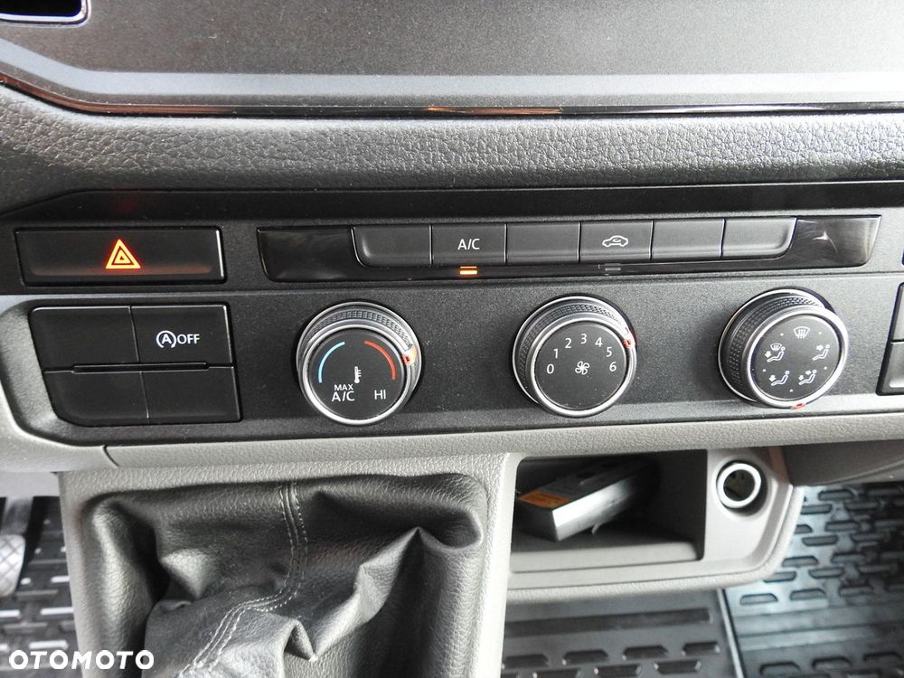 Volkswagen CRAFTER 4X4 4MOTION  FURGON BRYGADÓWKA  7 MIEJSC KLIMATYZACJA  140KM - 36