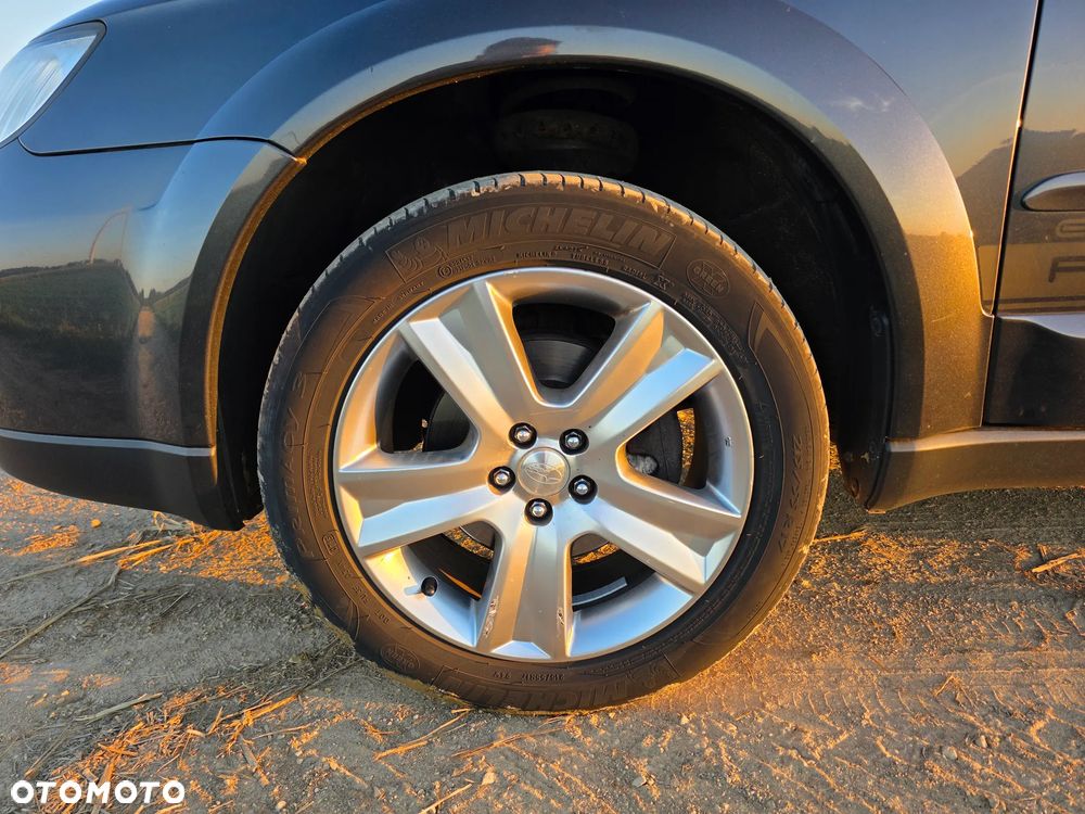 Subaru Outback - 10