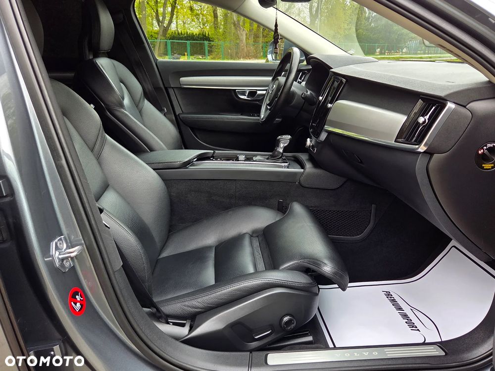 Volvo V90 D3 Geartronic Momentum Pro - 4