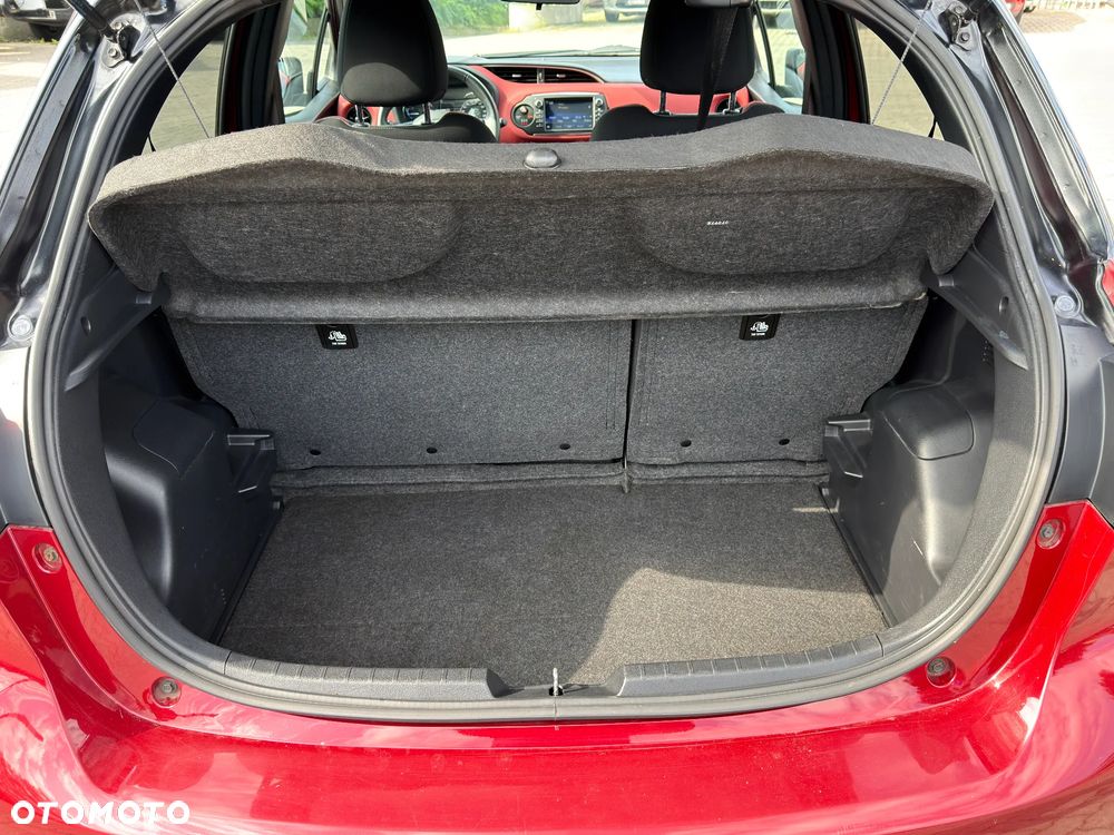 Toyota Yaris 1.5 VVT-i Selection - 13