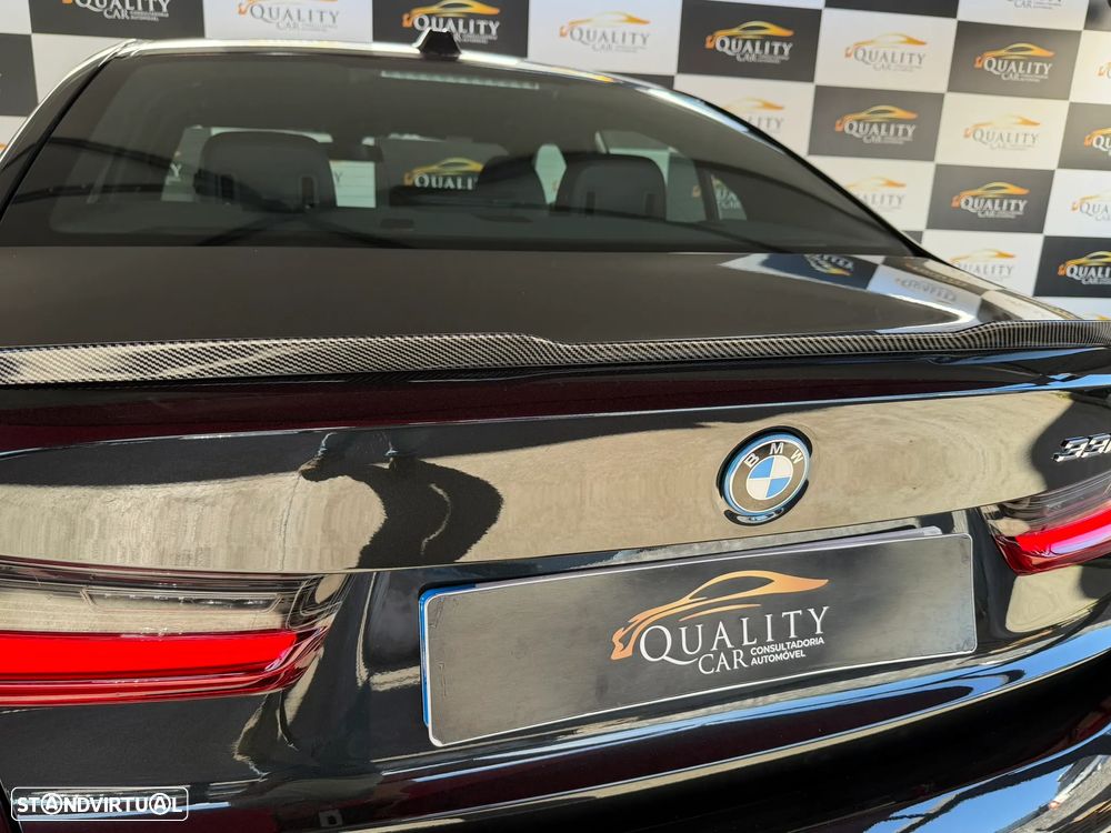 BMW 330 e Aut. M Sport - 26