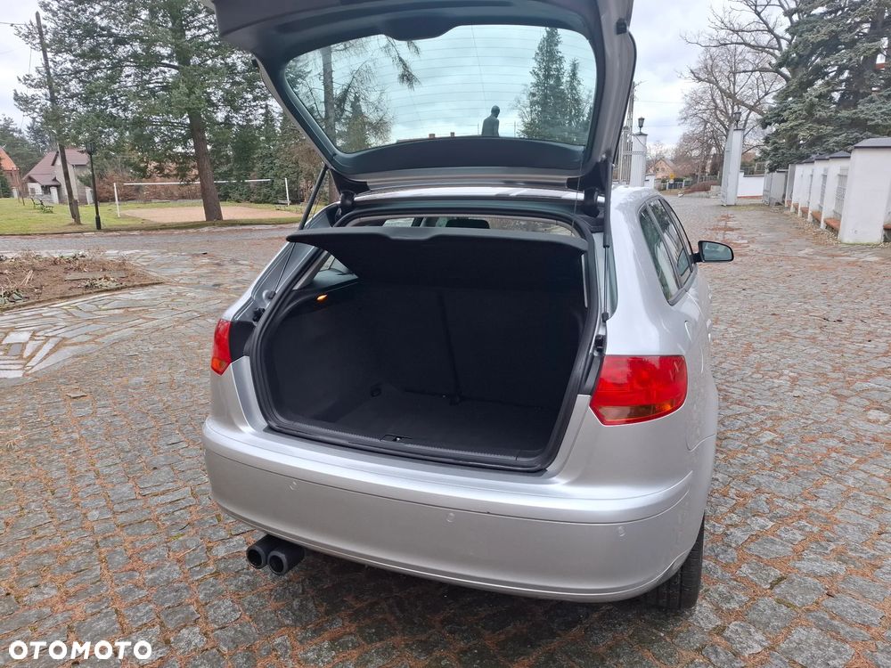 Audi A3 Sportback 1.4 TFSI Attraction - 11