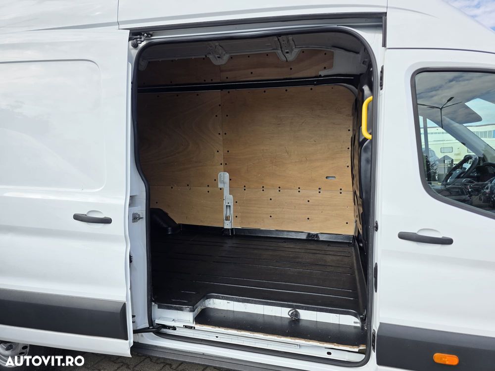 Ford Transit Mk8 - 8