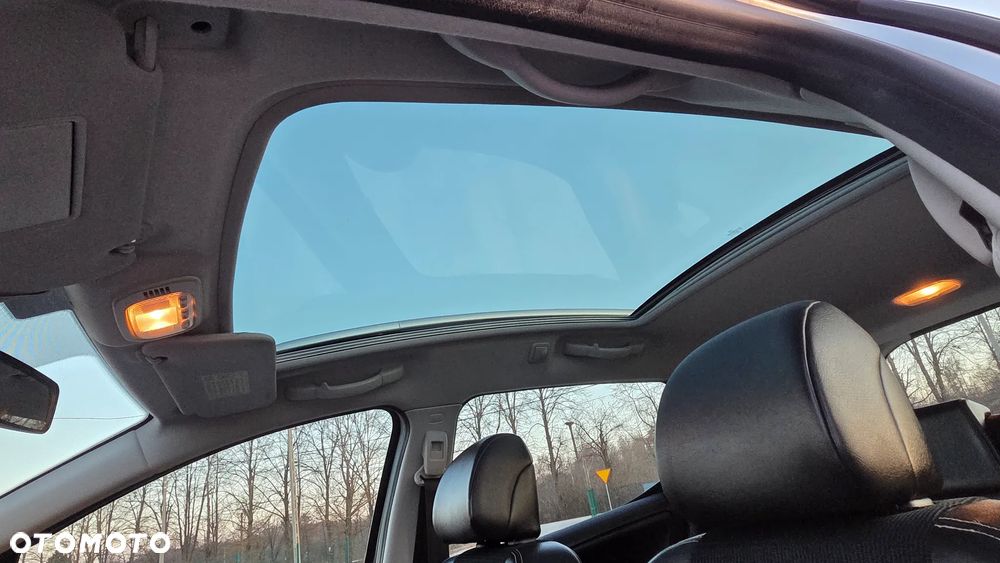 Peugeot 207 95 VTi Urban Style - 28