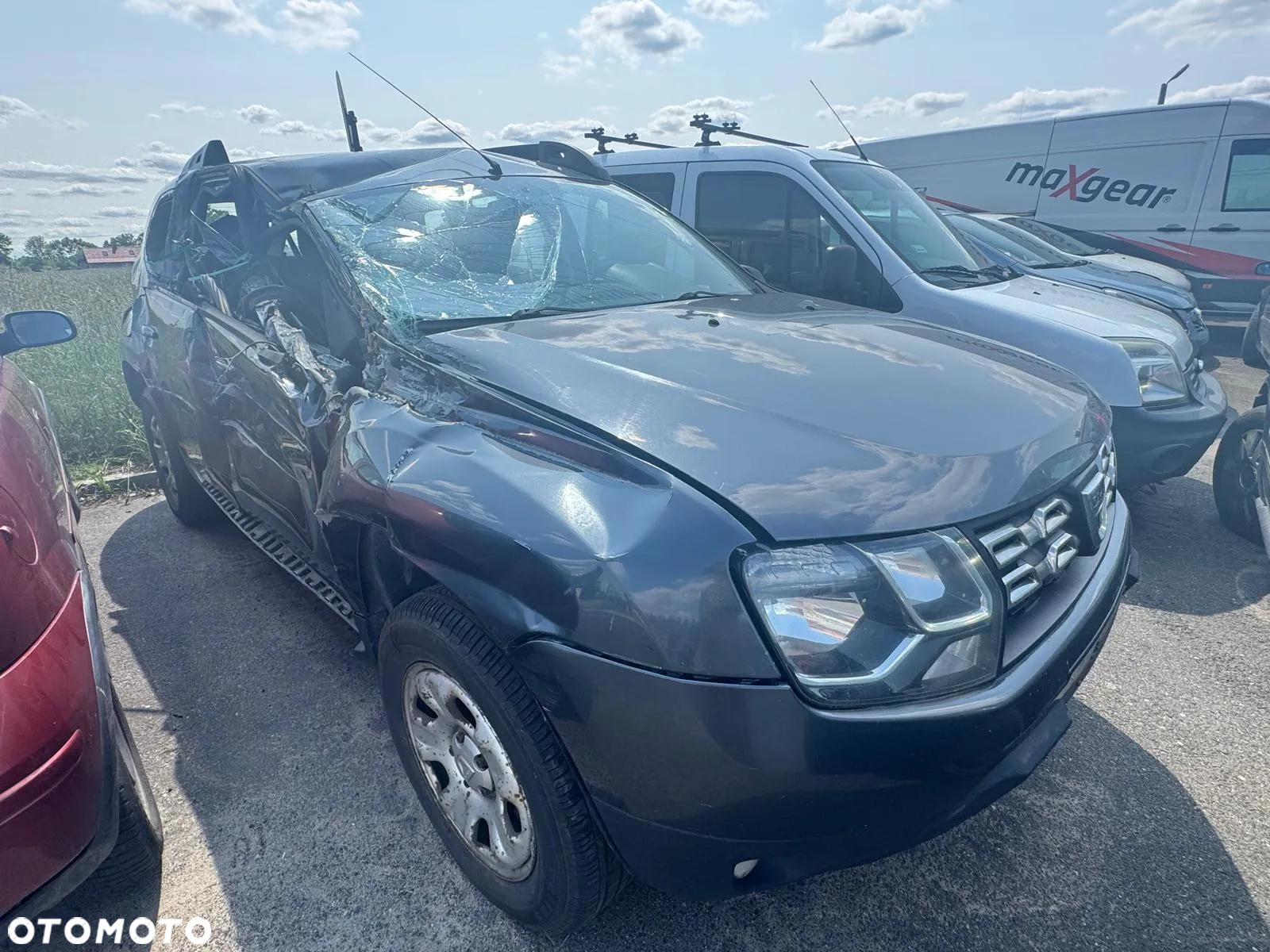 Dacia Duster 2014 poj. 1.5 DCi 90 KM Samochód cały na CZĘŚCI - 9