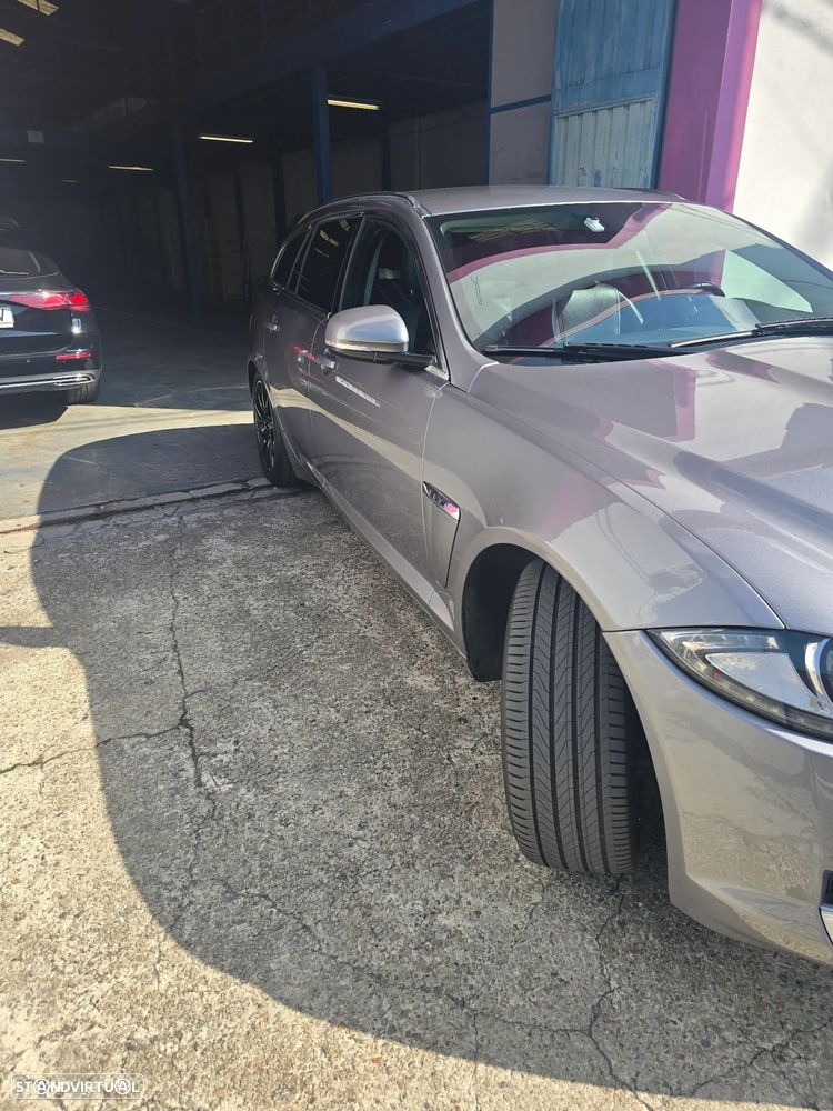 Jaguar Xf Sportbrake 2013 photo 2