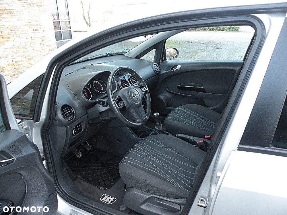 Opel Corsa 1.4 16V Edition 111 Jahre - 26