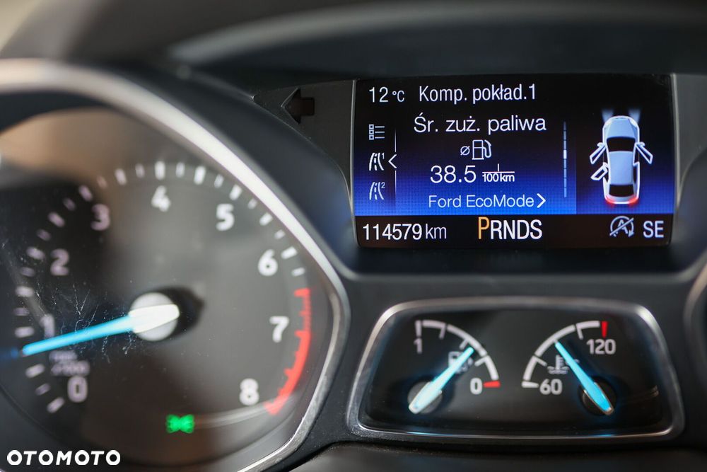 Ford Kuga - 12