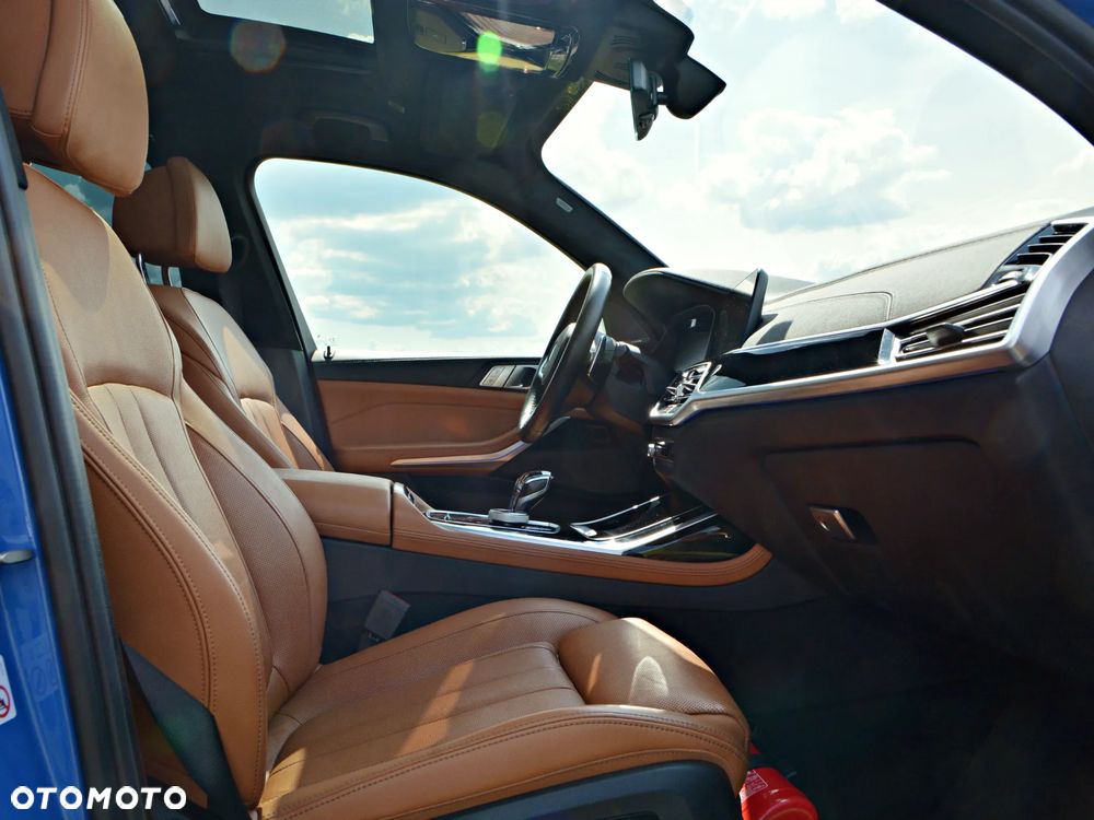 BMW X7 M50i sport - 34
