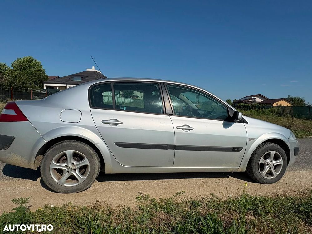 Renault Megane II 1.4 Influence - 4
