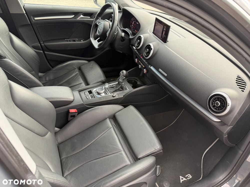 Audi A3 Sportback 2.0 TDI S tronic sport - 23