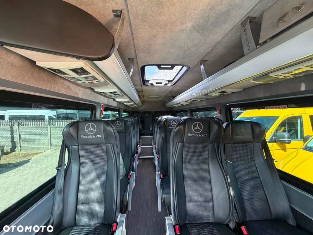 Mercedes-Benz Sprinter 519 - 18