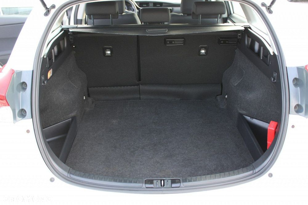 Toyota Auris - 25