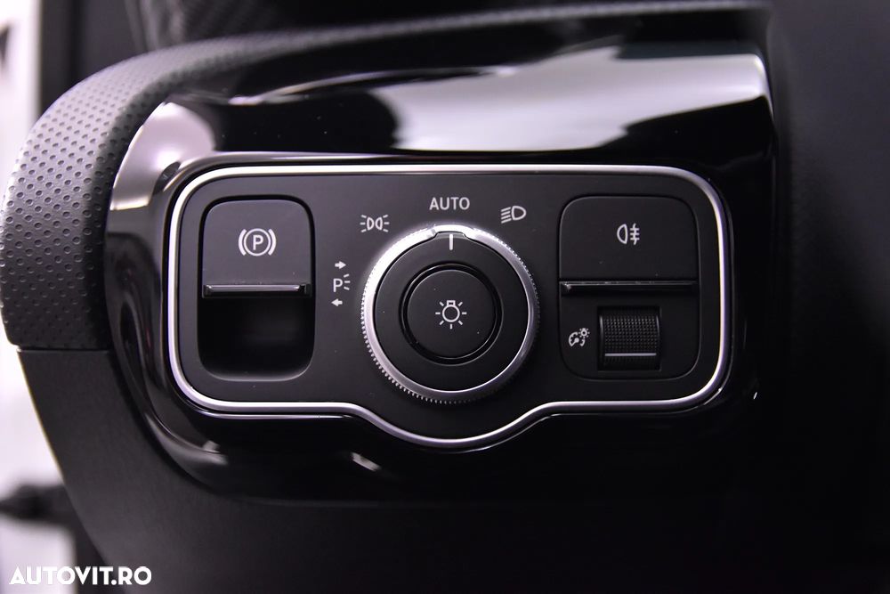 Mercedes-Benz A 180 d 8G-DCT - 17