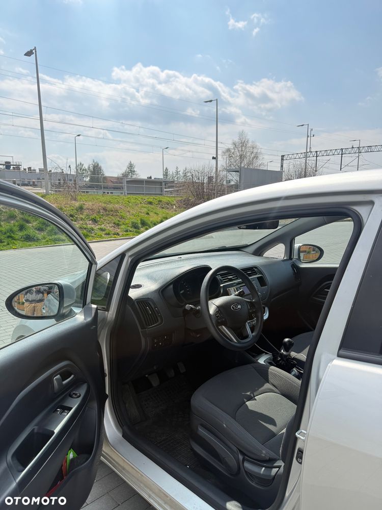 Kia Rio 1.2 M - 15