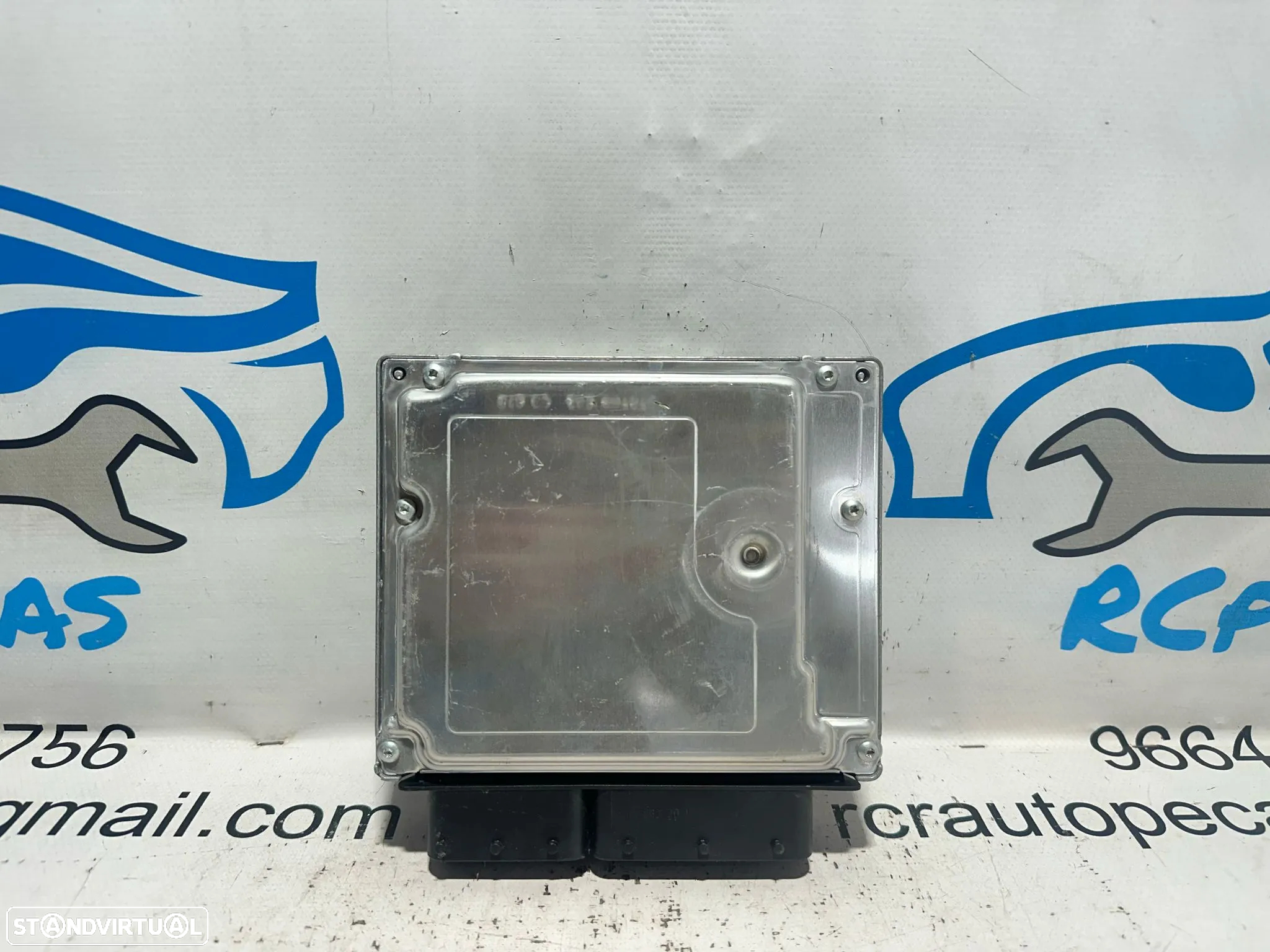 .Centralina Motor Bosch Mercedes Benz 2.1 CDi OM 646811 A 646 153 81 79 / 0 281 011 620 CR3.13 - 6