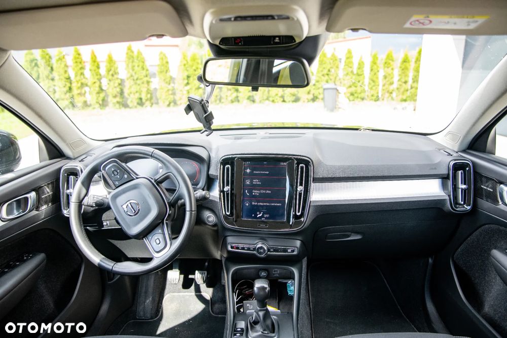 Volvo XC 40 D3 SCR Momentum - 13