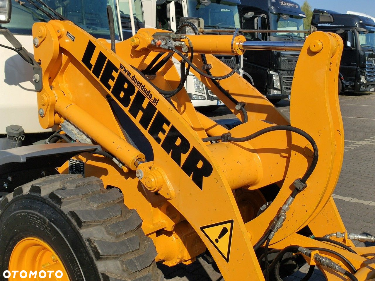 Liebherr L 506 STEREO Szybkozłącze / Łyżka Krokodyl + Widły Waga 6300kg - 8
