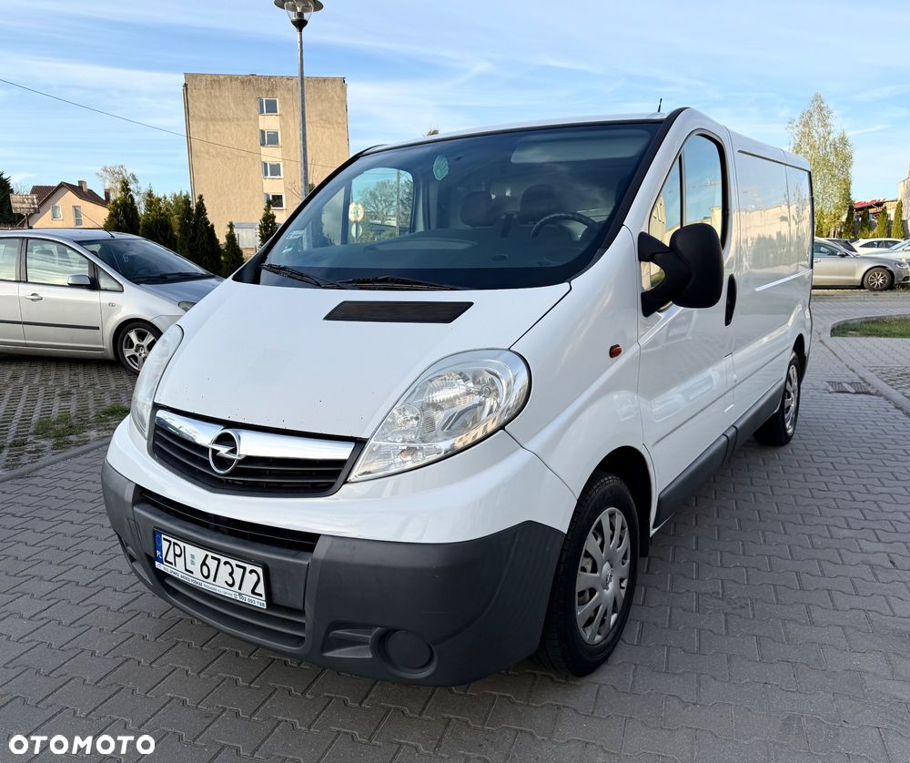Opel Vivaro - 1