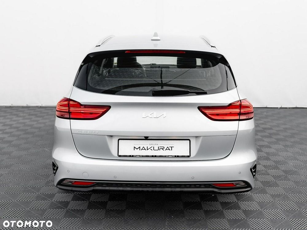 Kia Ceed - 9