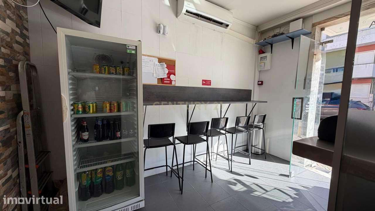 Loja com rendimento na Amadora - Grande imagem: 5/14