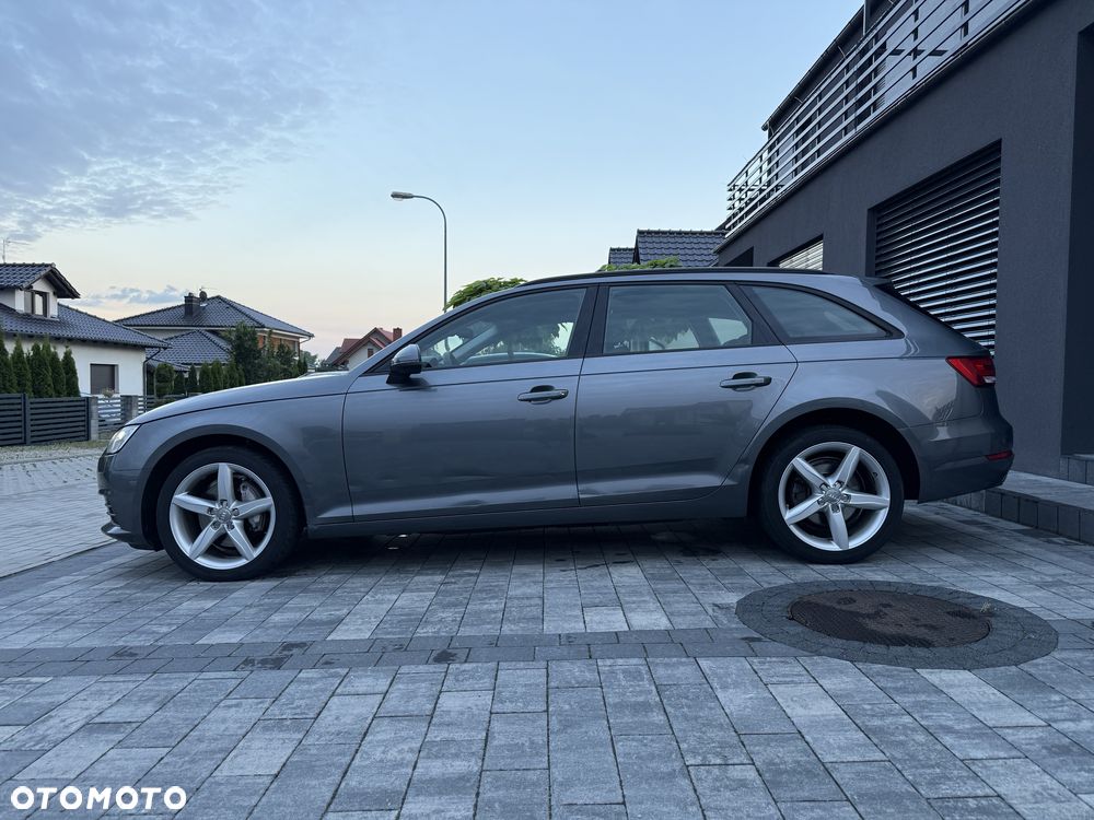 Audi A4 Avant - 4