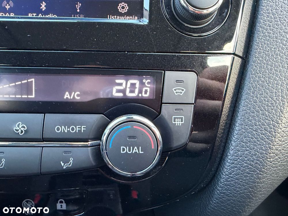 Nissan Qashqai 1.3 DIG-T N-Connecta - 32