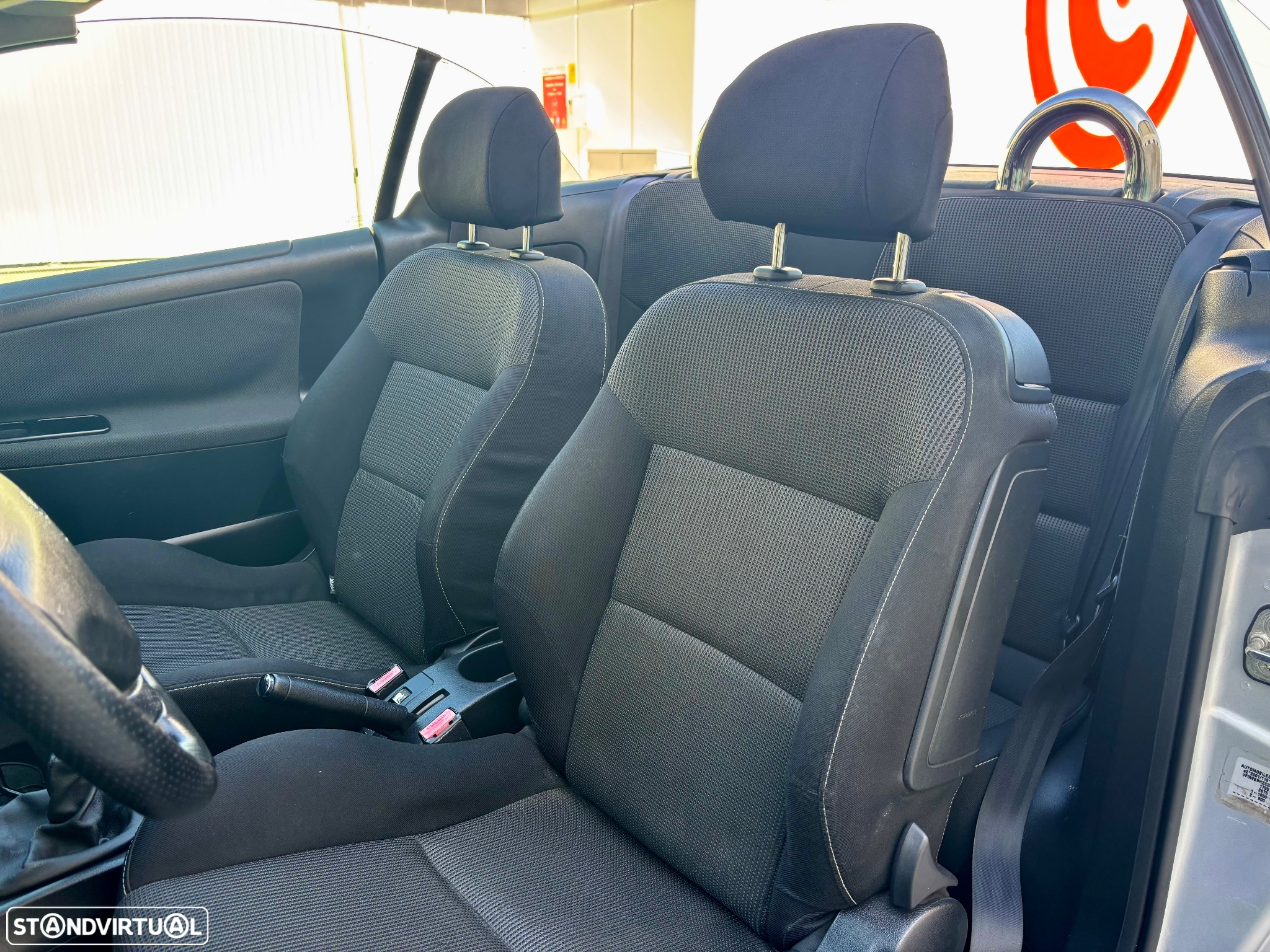 Peugeot 207 CC 1.6 HDi FAP Sport - 29