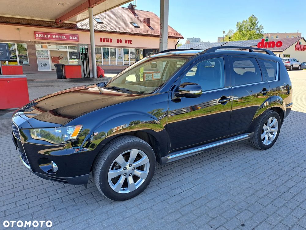 Mitsubishi Outlander - 11