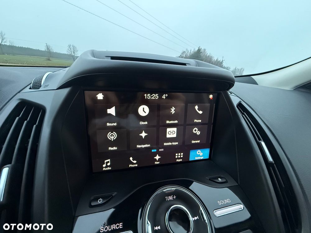 Ford Escape 2.0 EcoBoost AWD Titanium - 37