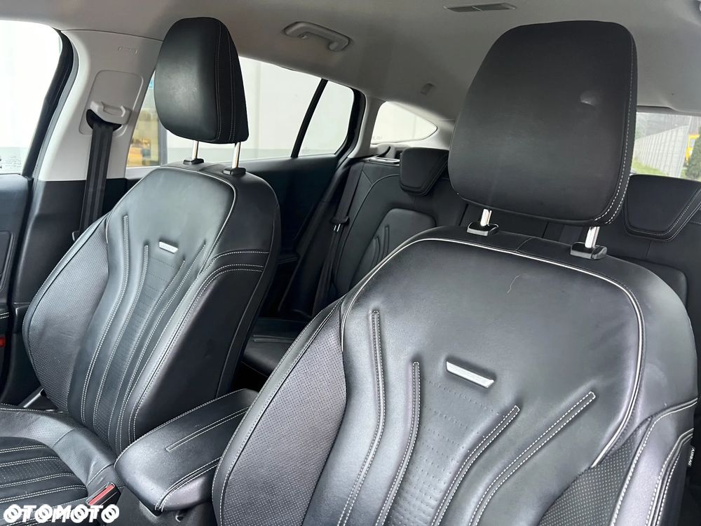 Ford Focus SW 2.0 EcoBlue Vignale - 24