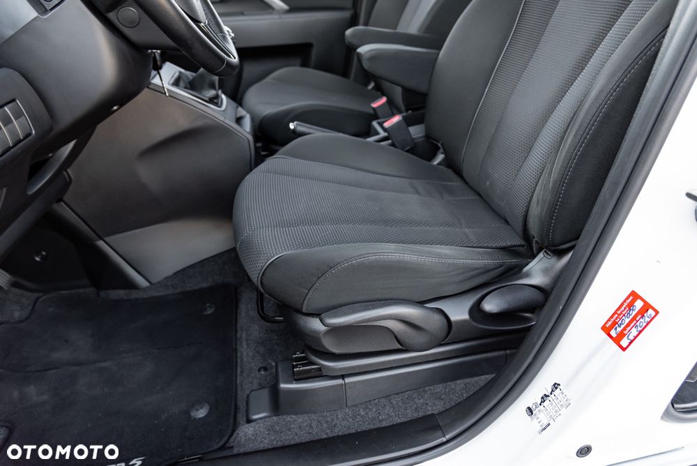 Mazda 5 2.0 MZR-DISI i-stop Sports-Line - 23