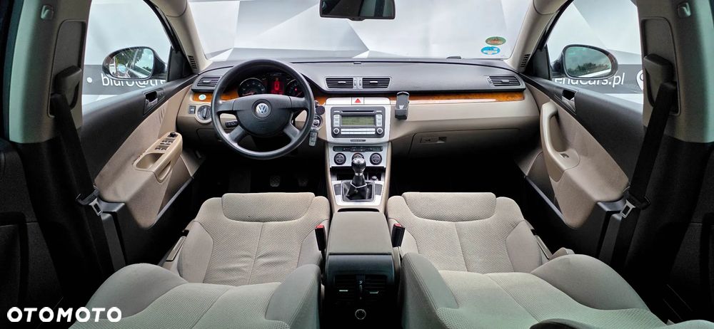 Volkswagen Passat Variant 1.8 TSI Comfortline - 8