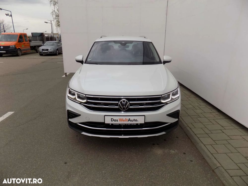 Volkswagen Tiguan 2.0 TDI SCR 4MOTION DSG Elegance - 9
