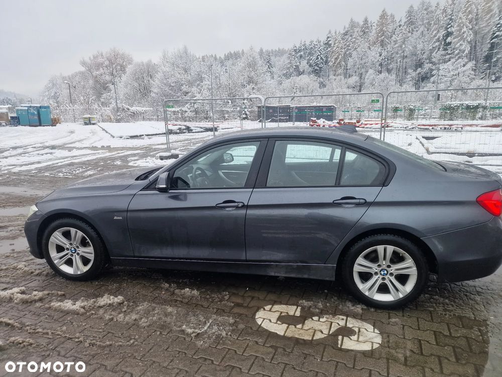BMW Seria 3 320d Luxury Line sport - 4