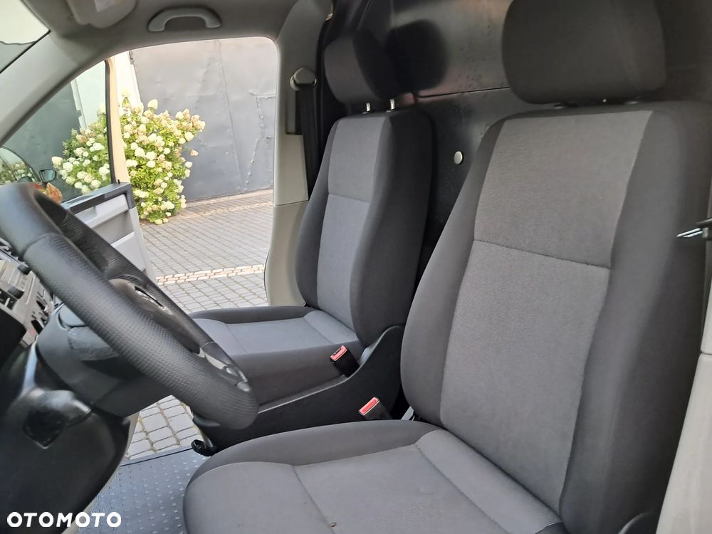 Volkswagen T- 6 Transporter - 24