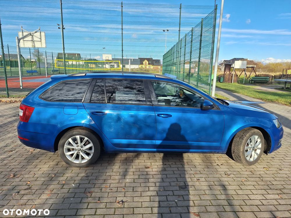 Skoda Octavia 1.6 TDI SCR Ambition DSG - 24